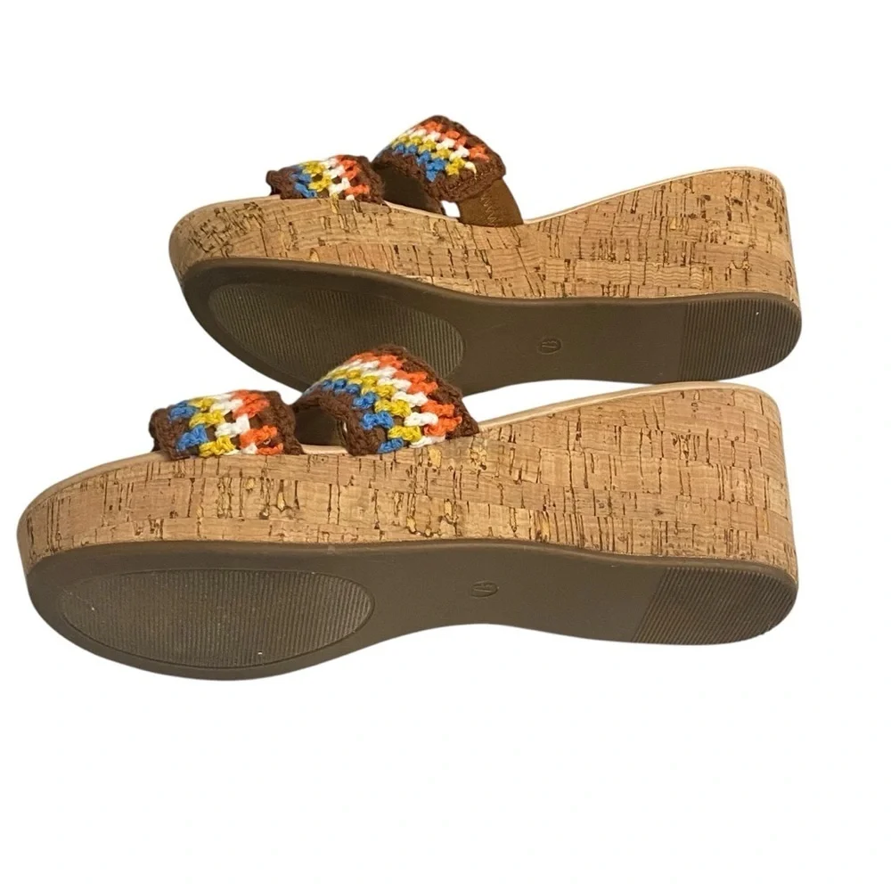 COMFORT‎ EST. 1946 - SIZE 7.5 - CROCHET SANDAL WITH CORK HEEL PLATFORM